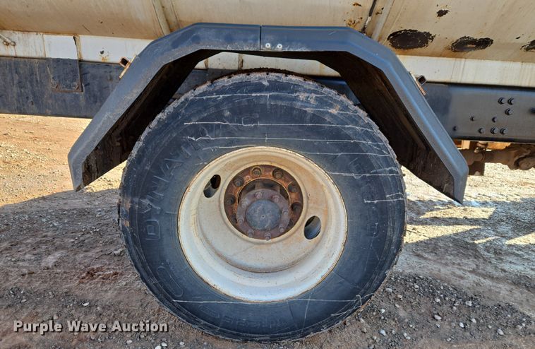 image for item ET1222 2006 Freightliner M2 refuse truck