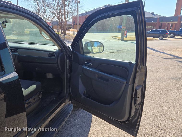 image for item ET1285 2014 Chevrolet Tahoe Police SUV