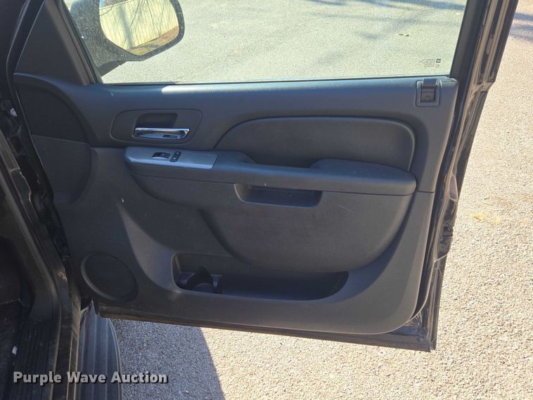 image for item ET1285 2014 Chevrolet Tahoe Police SUV