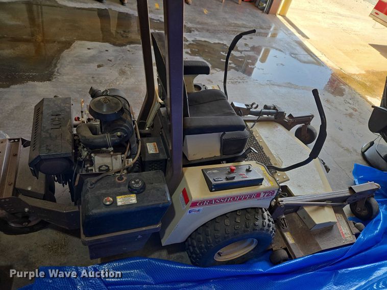 image for item ET1379 Grasshopper 3561 ZTR lawn mower