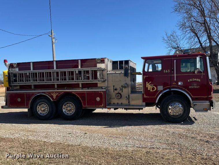 image for item ET1577 1990 Mack MC690CS pumper fire truck