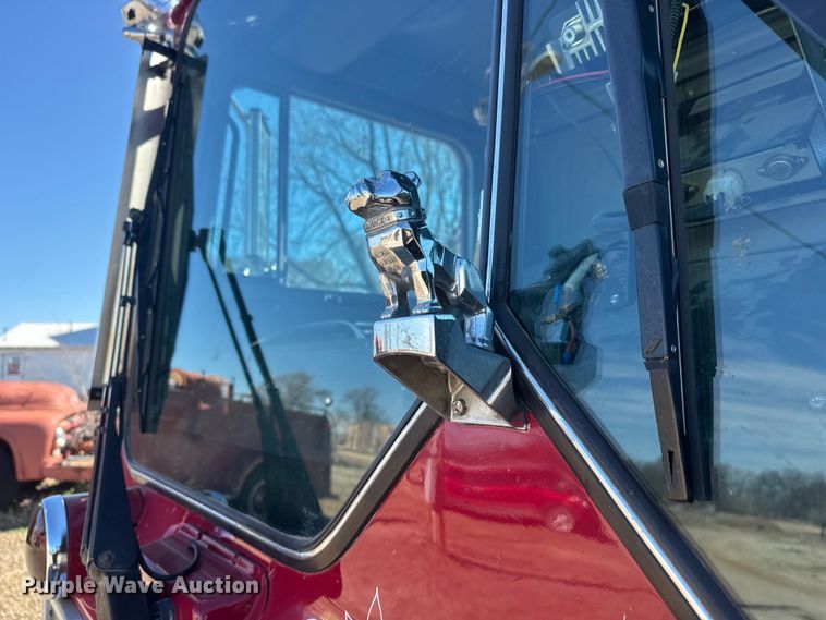 image for item ET1577 1990 Mack MC690CS pumper fire truck