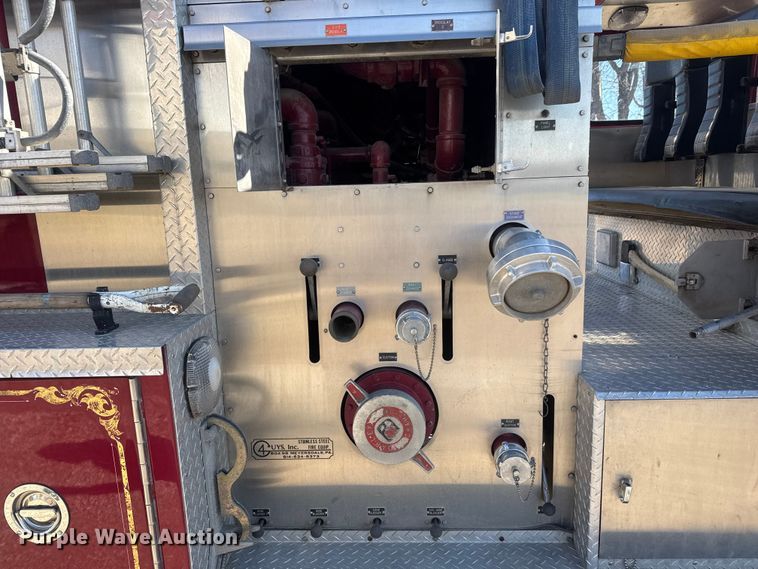 image for item ET1577 1990 Mack MC690CS pumper fire truck