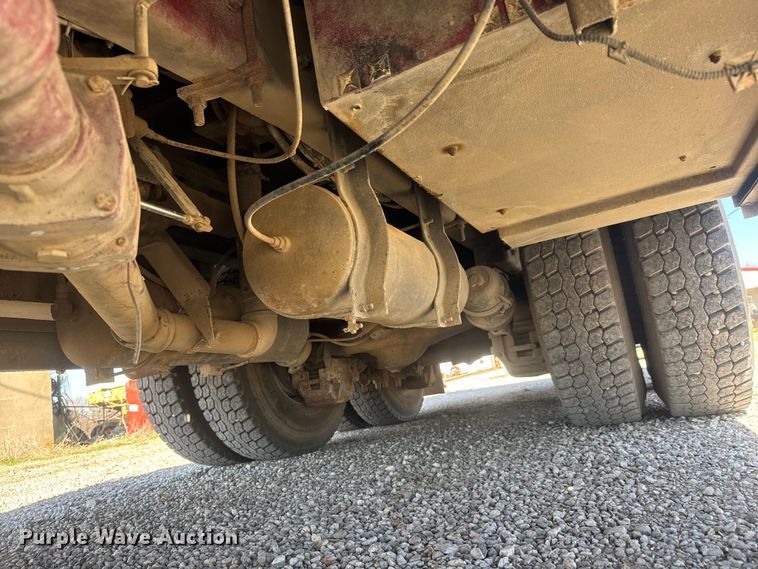 image for item ET1577 1990 Mack MC690CS pumper fire truck