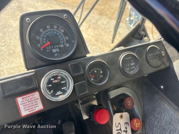 image for item ET1577 1990 Mack MC690CS pumper fire truck