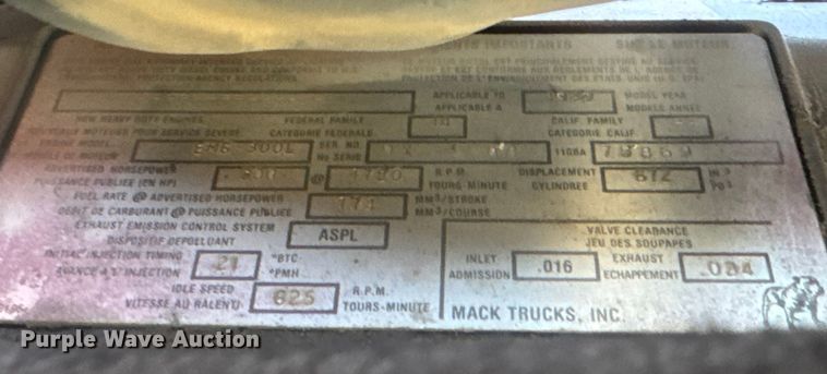 image for item ET1577 1990 Mack MC690CS pumper fire truck