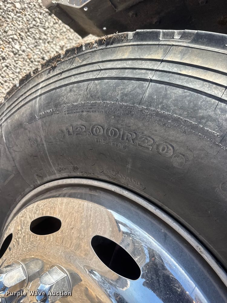 image for item ET1577 1990 Mack MC690CS pumper fire truck