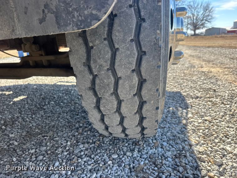 image for item ET1577 1990 Mack MC690CS pumper fire truck