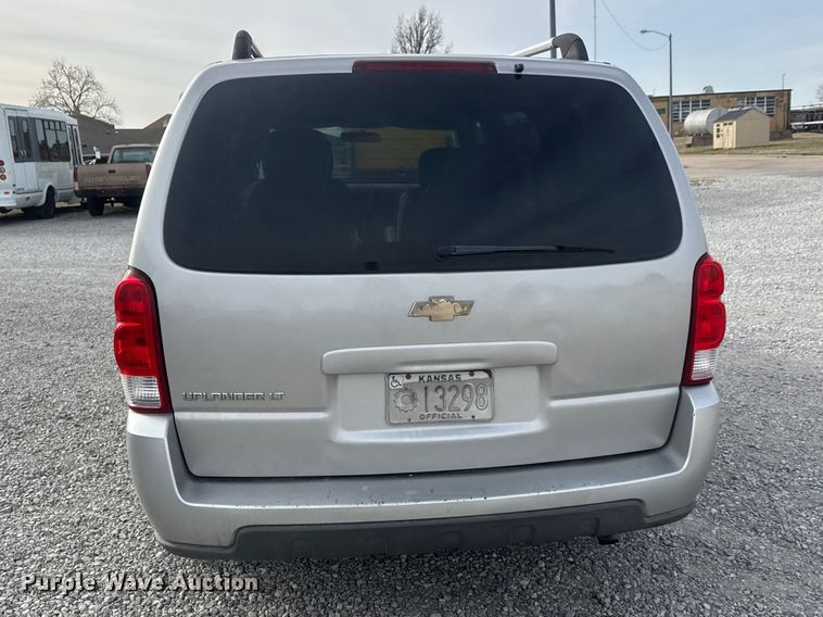 image for item ET1581 2008 Chevrolet Uplander handicap accessible van