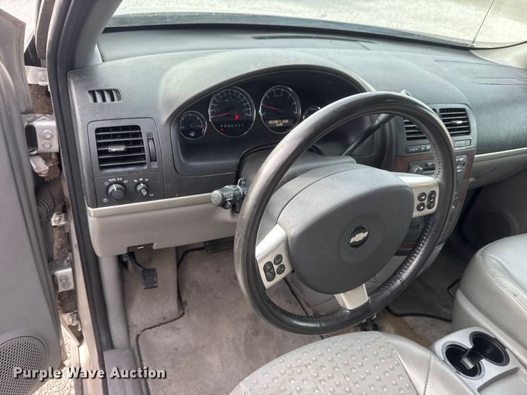 image for item ET1581 2008 Chevrolet Uplander handicap accessible van