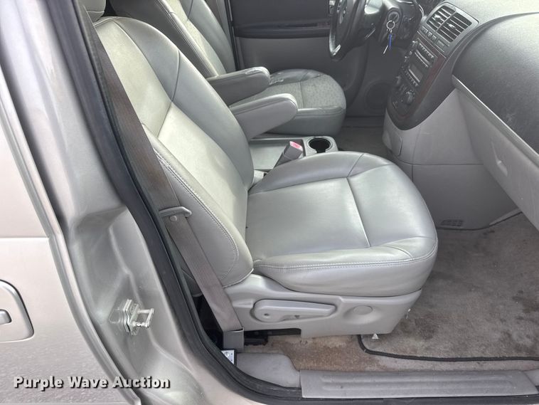 image for item ET1581 2008 Chevrolet Uplander handicap accessible van