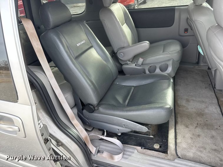 image for item ET1581 2008 Chevrolet Uplander handicap accessible van