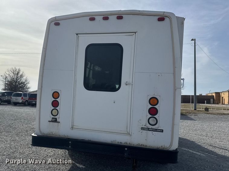 image for item ET1583 2007 Goshen Coach E450 Super Duty shuttle bus