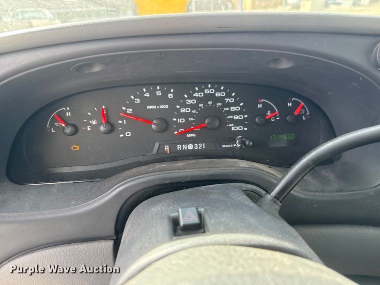 image for item ET1583 2007 Goshen Coach E450 Super Duty shuttle bus