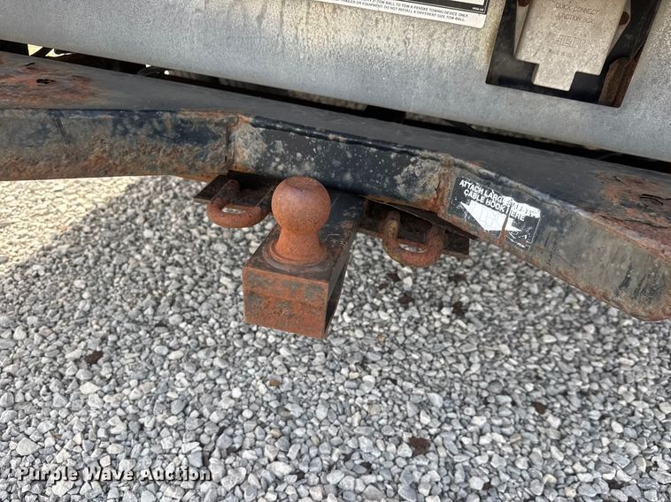 image for item ET1584 1999 GMC Savana 3500 box truck