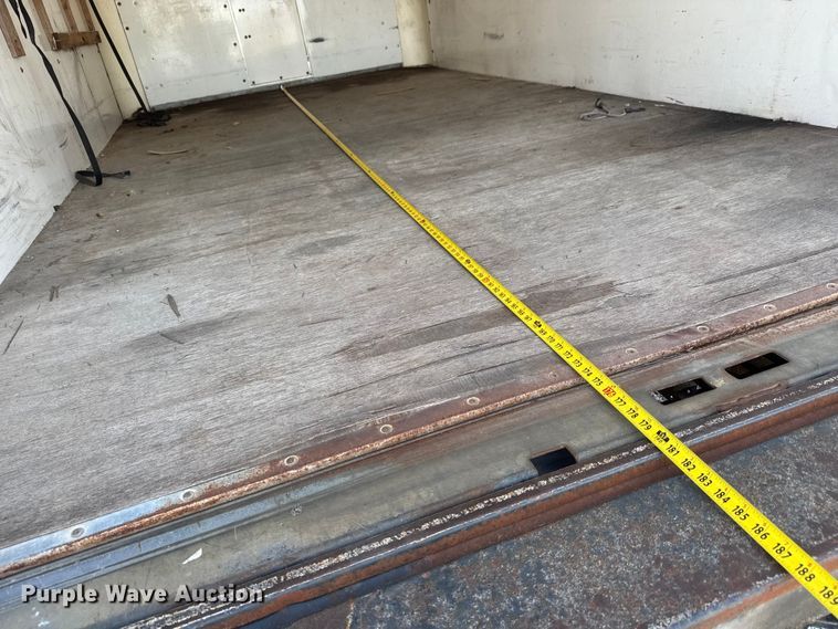 image for item ET1584 1999 GMC Savana 3500 box truck