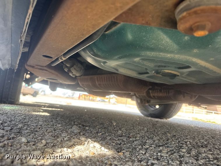 image for item ET1586 2000 Ford Crown Victoria Police Interceptor 