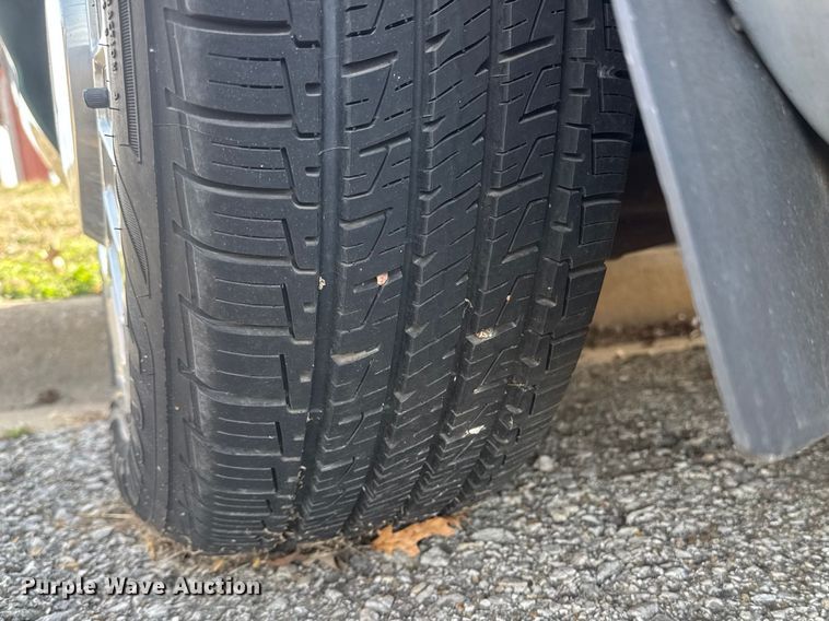 image for item ET1586 2000 Ford Crown Victoria Police Interceptor 