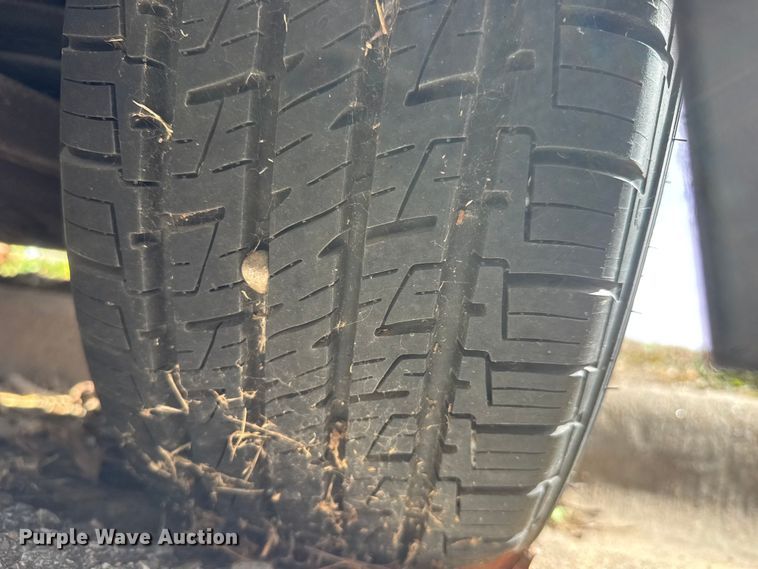 image for item ET1586 2000 Ford Crown Victoria Police Interceptor 