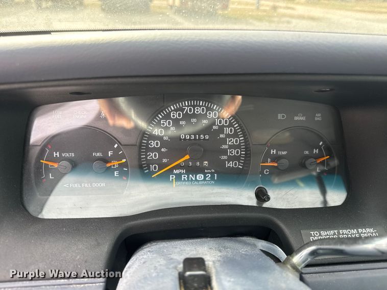 image for item ET1587 1997 Ford Crown Victoria Police Interceptor 