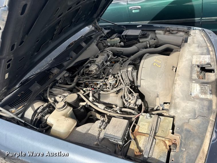 image for item ET1587 1997 Ford Crown Victoria Police Interceptor 