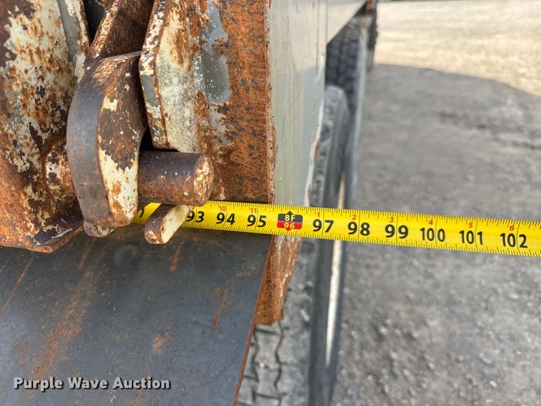 image for item ET1590 1994 Ford Aeromax L9000 dump truck