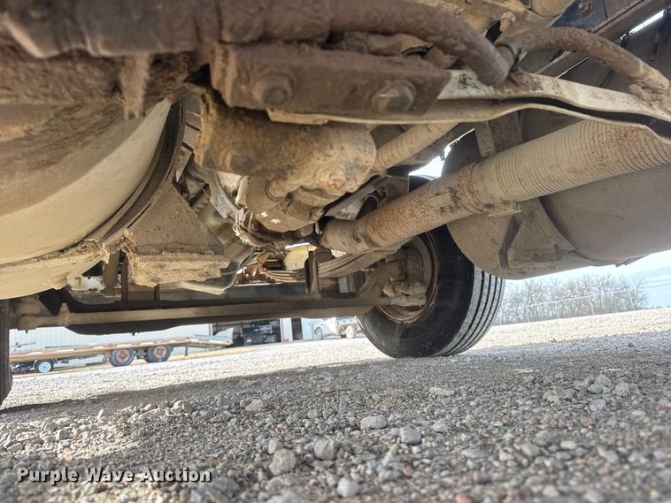 image for item ET1590 1994 Ford Aeromax L9000 dump truck