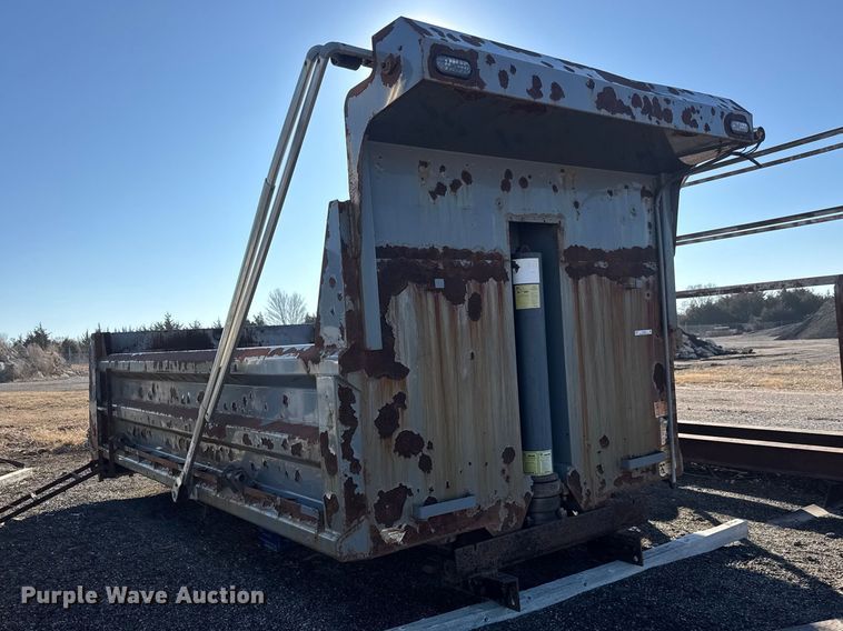 image for item ET1592 Henderson 16 X 36 X ASPH X MKE dump bed