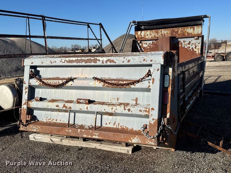 image for item ET1592 Henderson 16 X 36 X ASPH X MKE dump bed