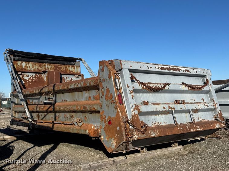 image for item ET1592 Henderson 16 X 36 X ASPH X MKE dump bed