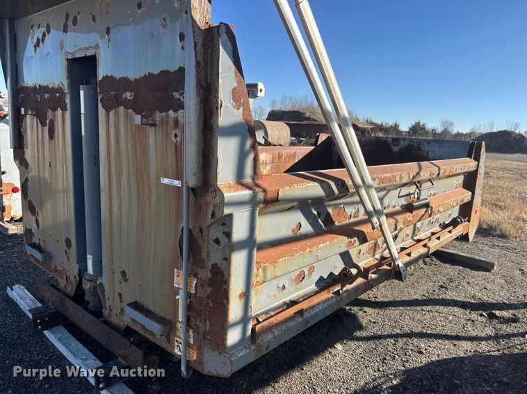 image for item ET1592 Henderson 16 X 36 X ASPH X MKE dump bed