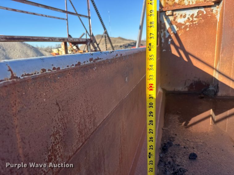 image for item ET1592 Henderson 16 X 36 X ASPH X MKE dump bed