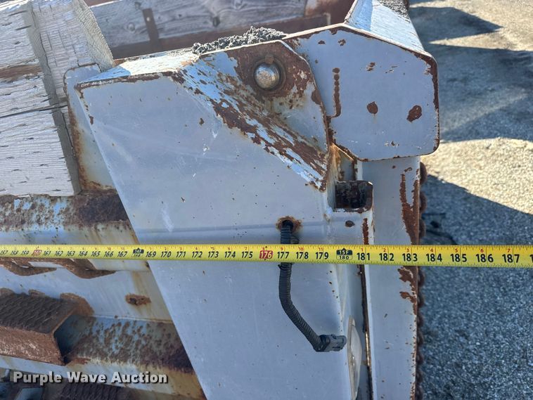 image for item ET1596 Henderson 15X36XMKE  dump bed