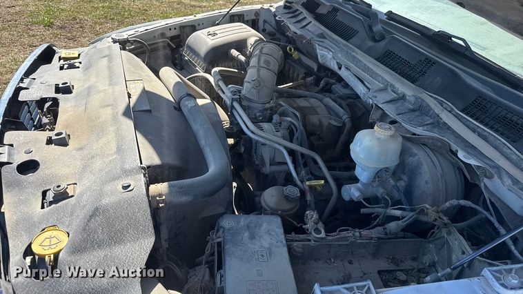 image for item ET1598 2010 Dodge RAM 2500 flatbed pickup truck