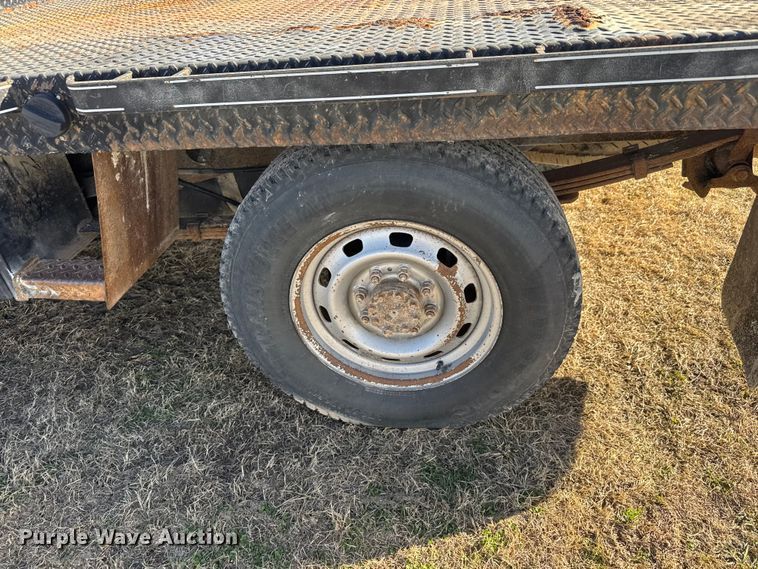 image for item ET1598 2010 Dodge RAM 2500 flatbed pickup truck