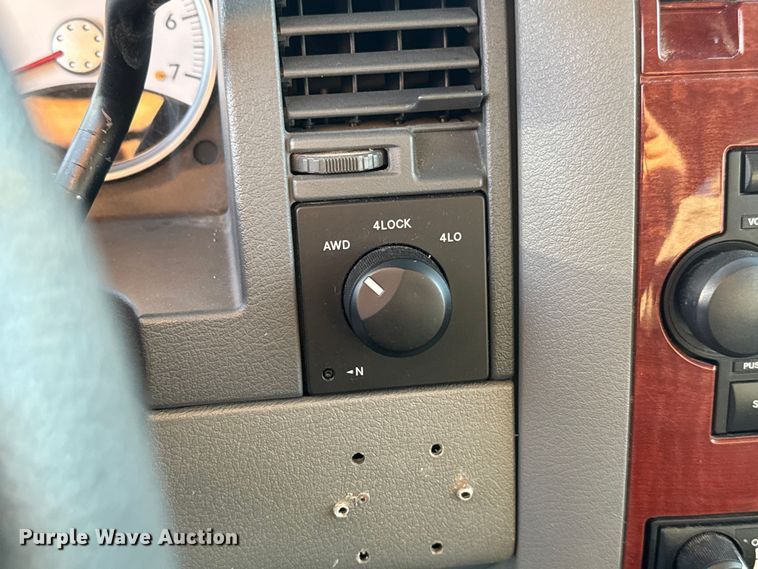 image for item ET1602 2005 Dodge Durango SUV