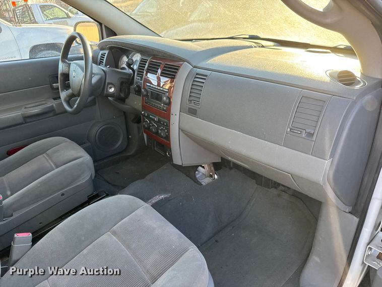 image for item ET1602 2005 Dodge Durango SUV