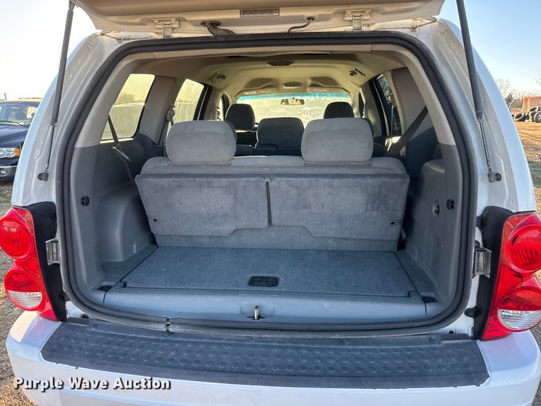 image for item ET1602 2005 Dodge Durango SUV