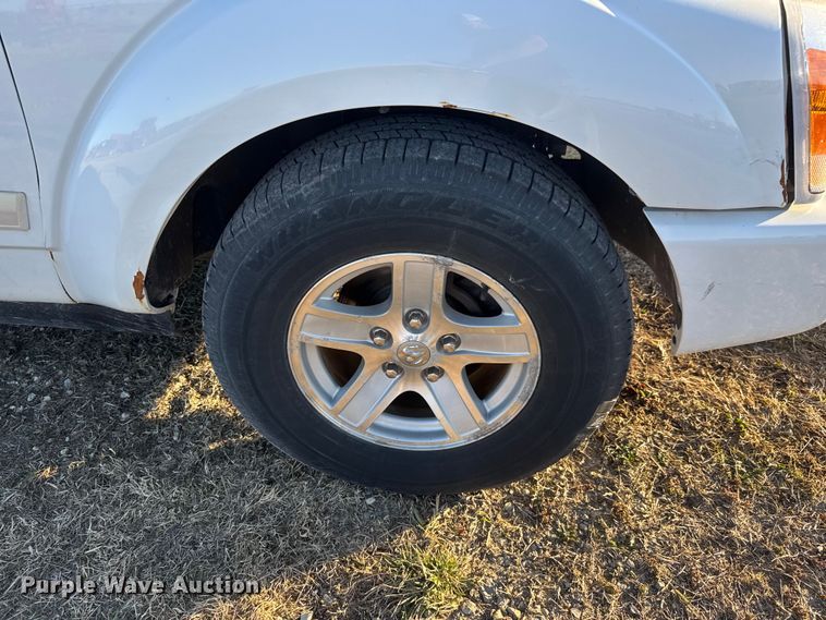 image for item ET1602 2005 Dodge Durango SUV