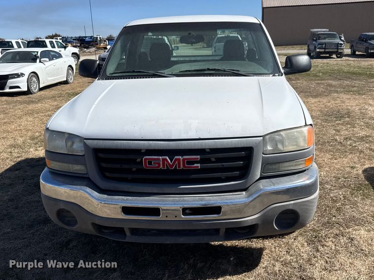 image for item ET1603 2006 GMC Sierra 1500 pickup truck