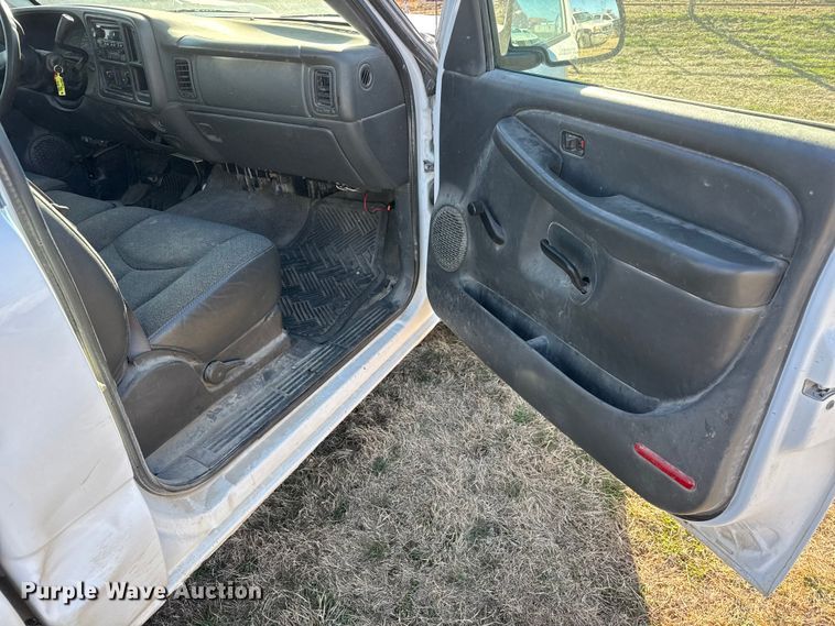 image for item ET1603 2006 GMC Sierra 1500 pickup truck