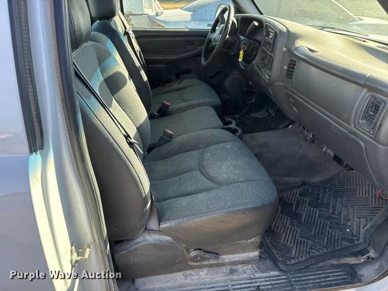 image for item ET1603 2006 GMC Sierra 1500 pickup truck