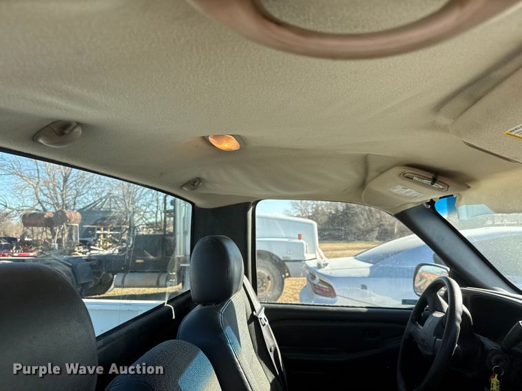 image for item ET1603 2006 GMC Sierra 1500 pickup truck