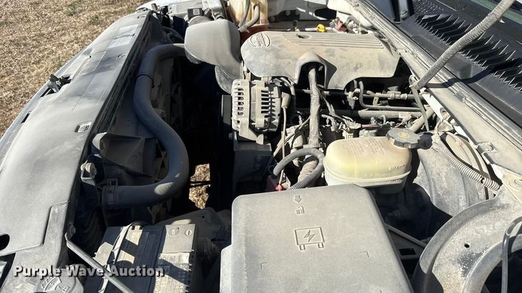 image for item ET1603 2006 GMC Sierra 1500 pickup truck