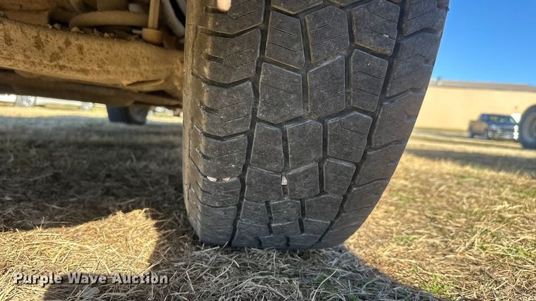 image for item ET1603 2006 GMC Sierra 1500 pickup truck