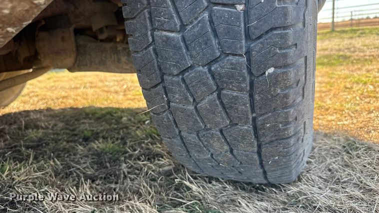 image for item ET1603 2006 GMC Sierra 1500 pickup truck