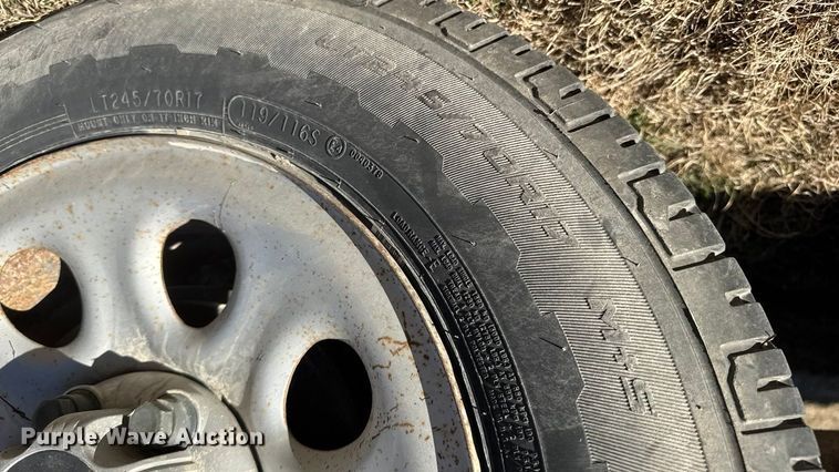 image for item ET1603 2006 GMC Sierra 1500 pickup truck