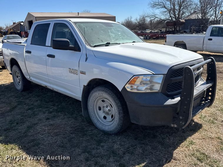 image for item ET1604 2013 RAM 1500 Crew Cab pickup truck