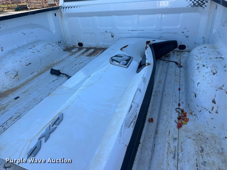 image for item ET1604 2013 RAM 1500 Crew Cab pickup truck