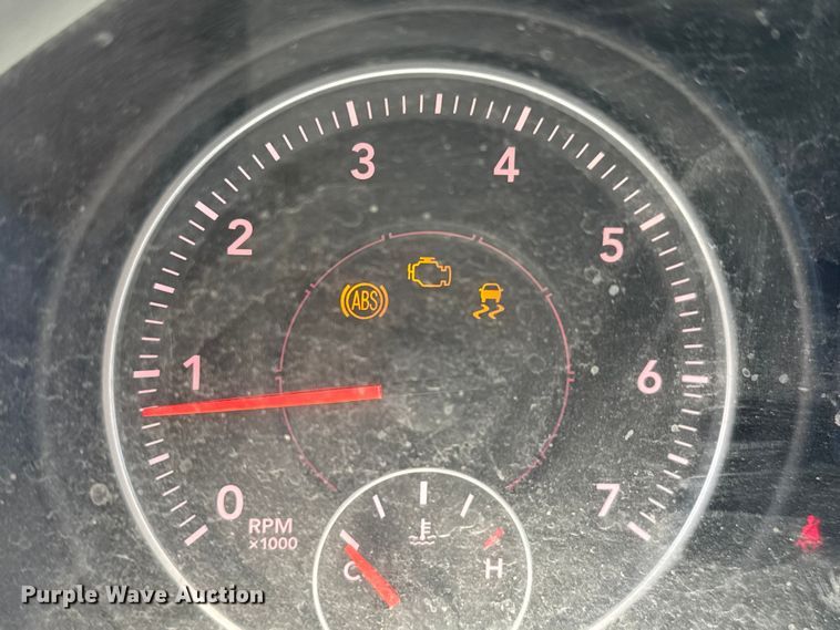 image for item ET1604 2013 RAM 1500 Crew Cab pickup truck